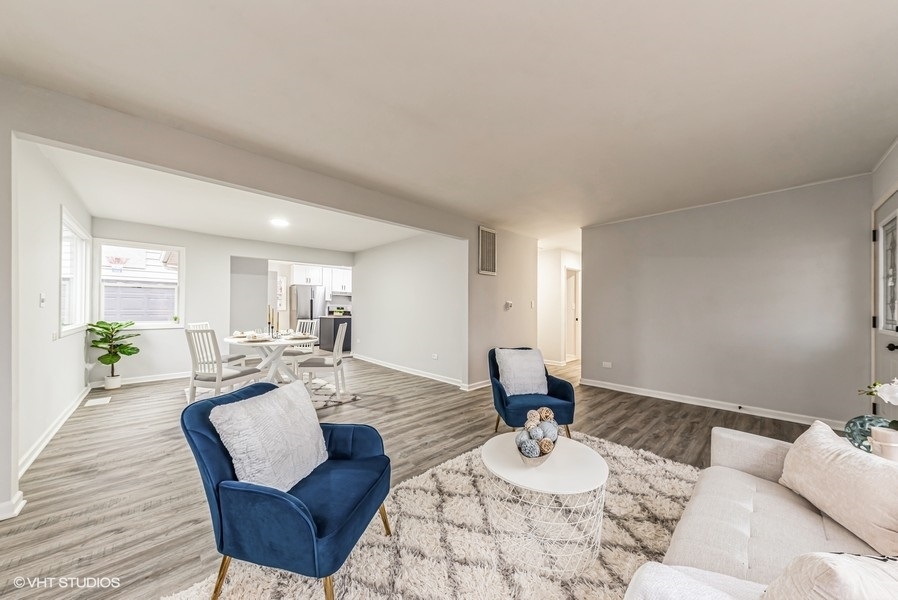 3711 Wren Lane Rolling Meadows, IL 60008 - Photo 5 of 24