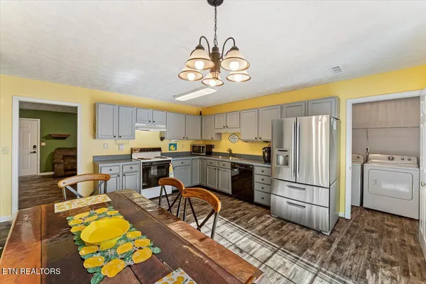 $355,000 | 8143 Florence Gardens Road, Knoxville, TN 37938
