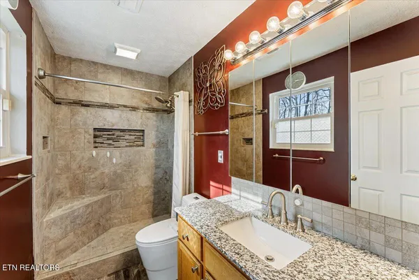$355,000 | 8143 Florence Gardens Road, Knoxville, TN 37938