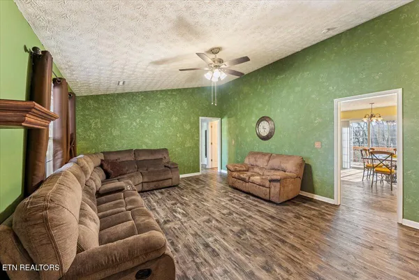 $355,000 | 8143 Florence Gardens Road, Knoxville, TN 37938