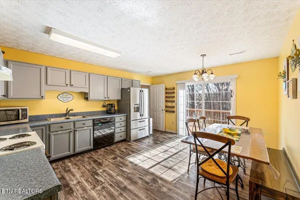 $355,000 | 8143 Florence Gardens Road, Knoxville, TN 37938