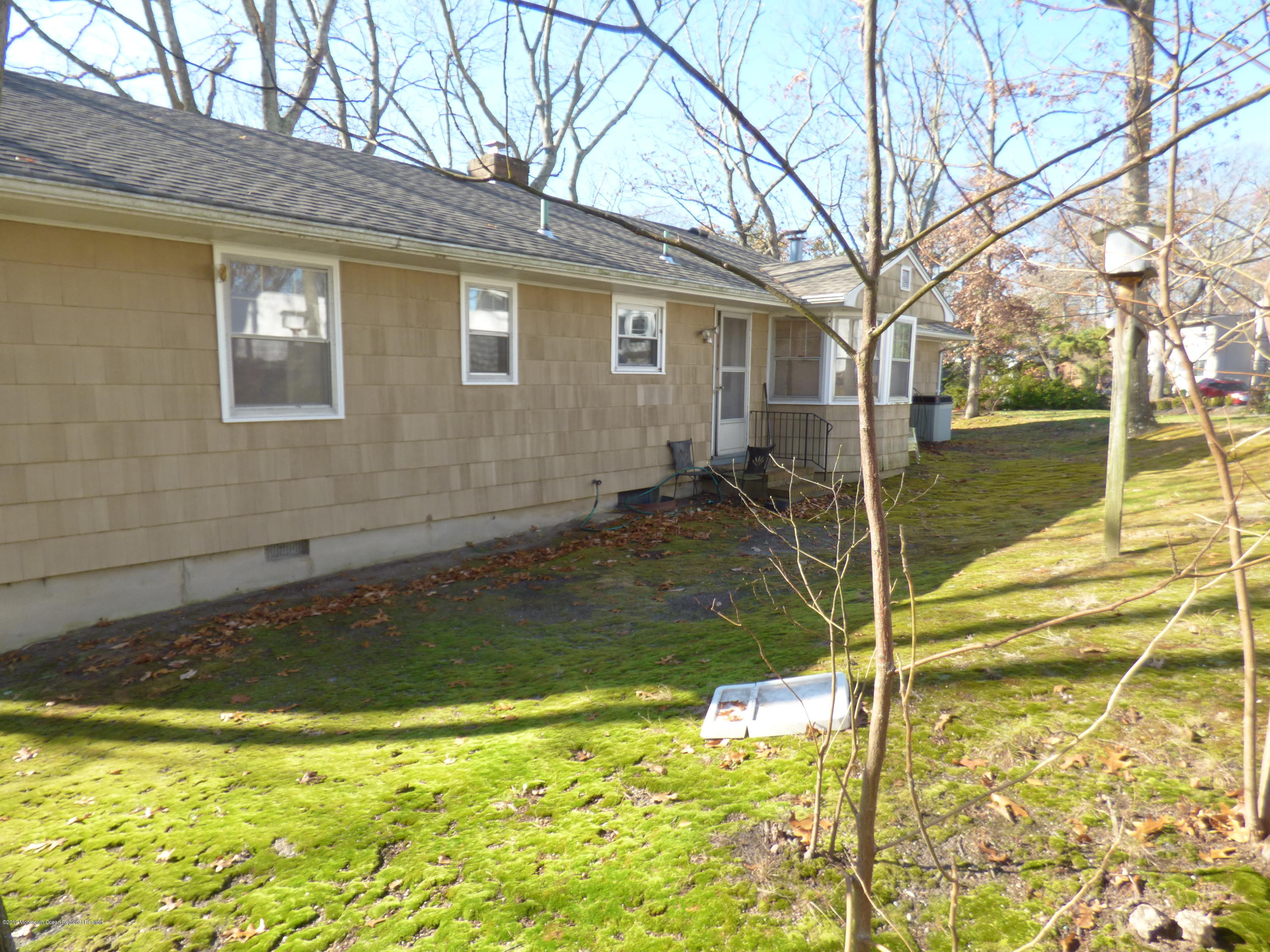 535 South Riverside Drive Neptune Township, NJ 07753 - Photo 22 of 24 P1040640