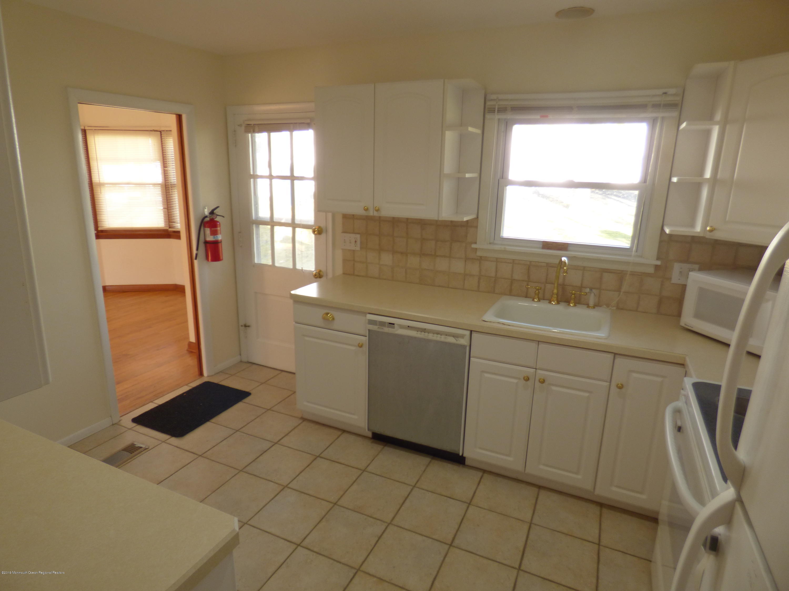 535 South Riverside Drive Neptune Township, NJ 07753 - Photo 9 of 24 P1040622