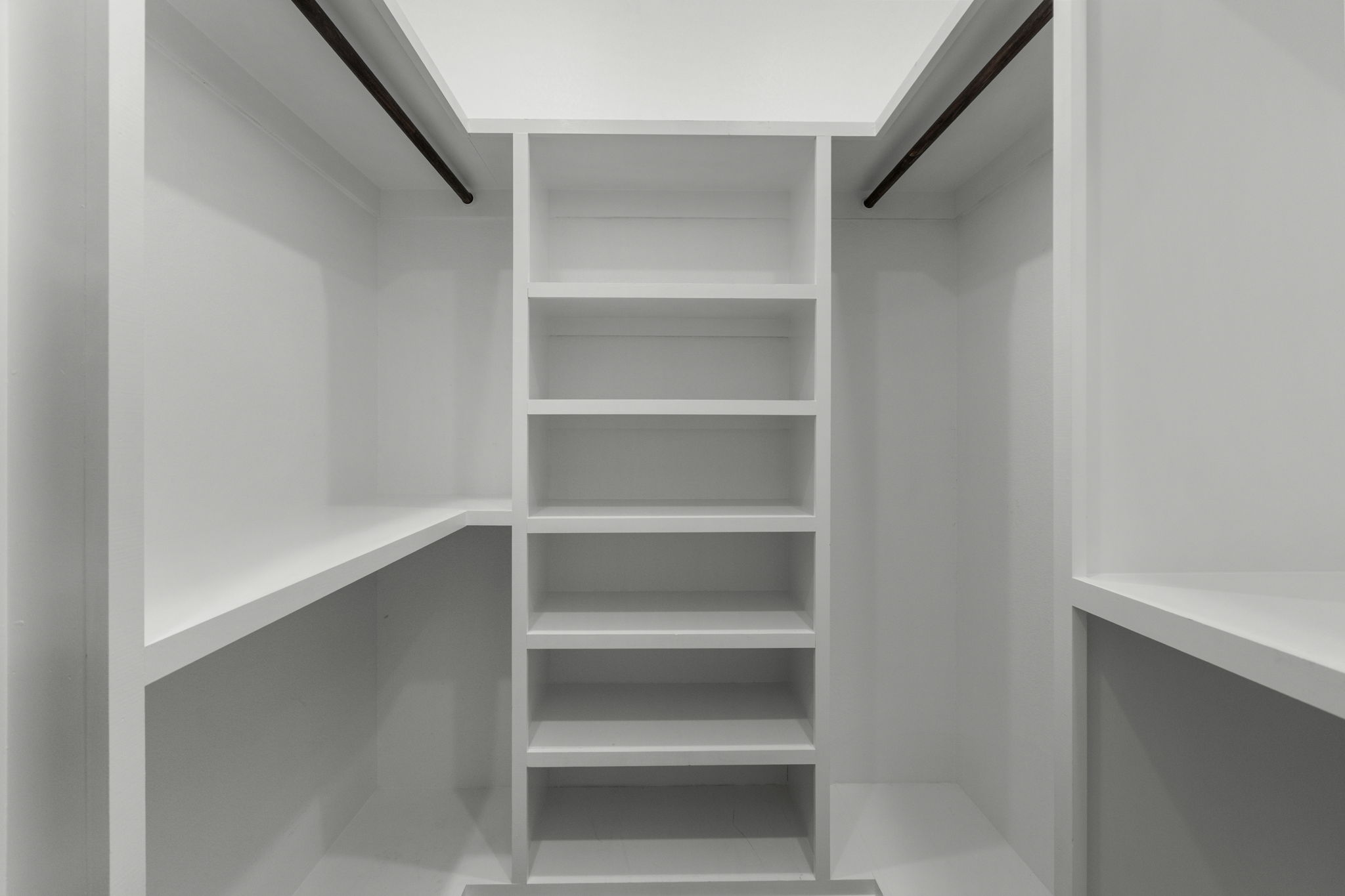 700 South Church Street Lockhart, TX 78644 - Photo 19 of 37 Walk-in closet.