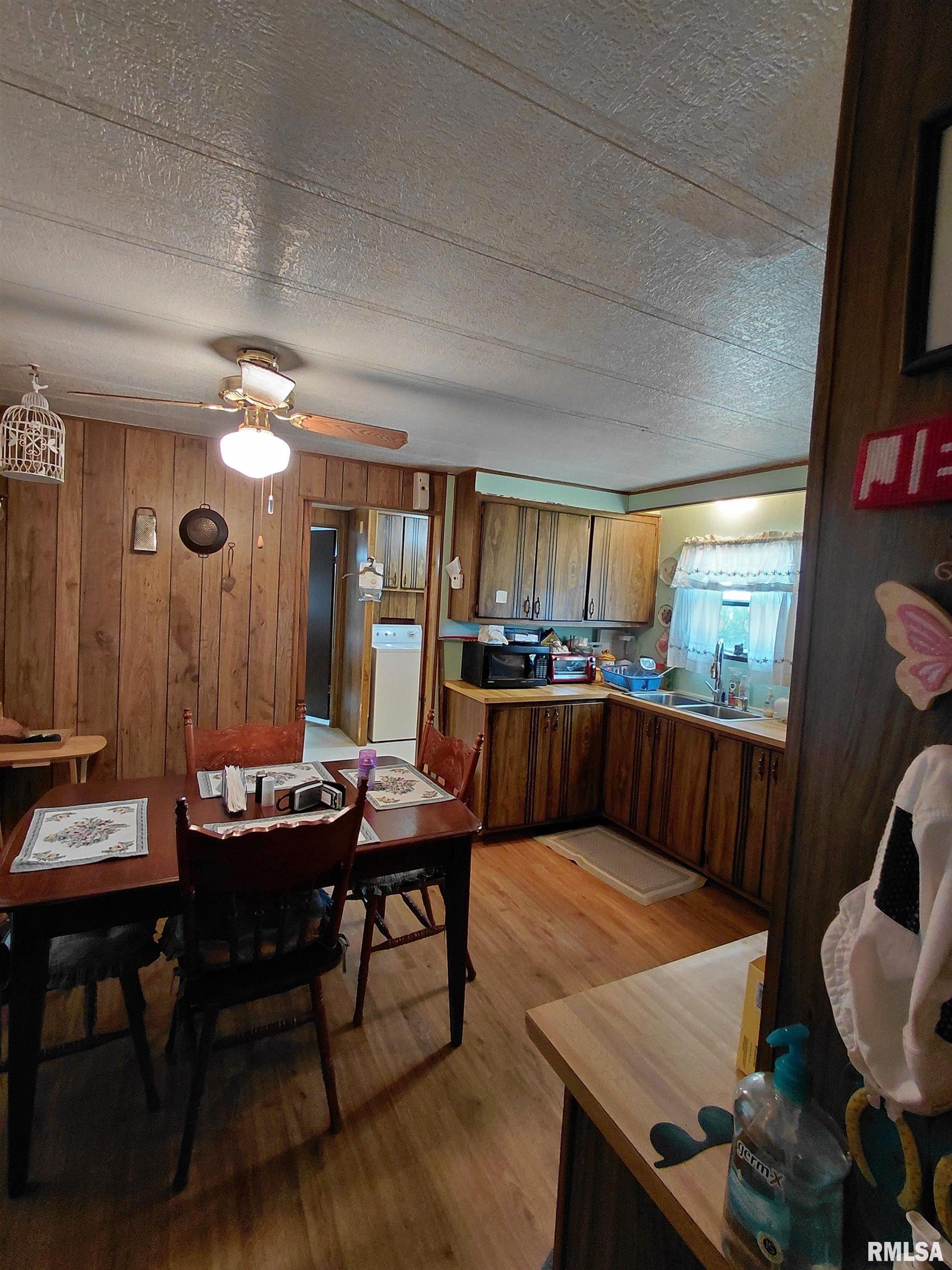 1100 West Locust Street Canton, IL 61520 - Photo 13 of 39