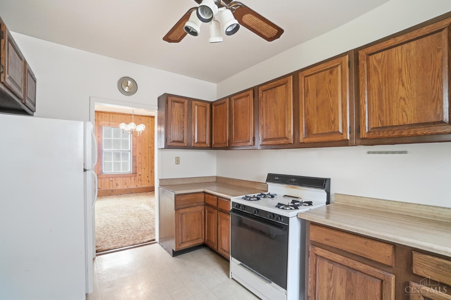 1414 Beacon Road Cincinnati, OH 45230 - Photo 13 of 33
