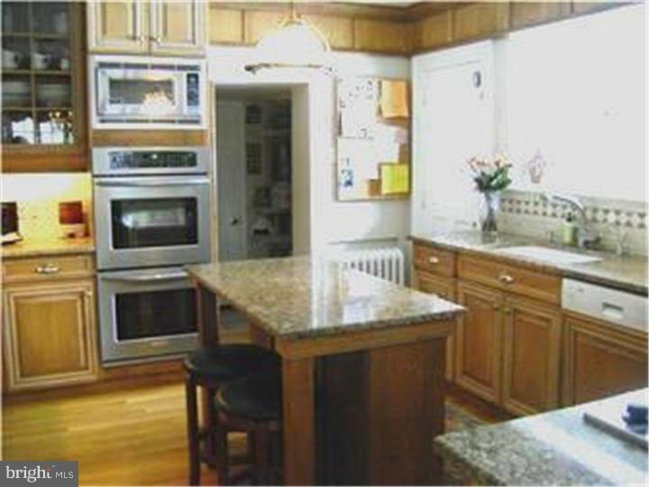 174 Fishers Road Bryn Mawr, PA 19010 - Photo 4 of 11 Gallery Image 4