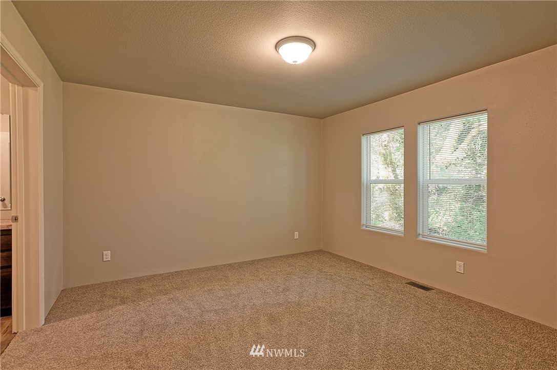 2920 South Lake Roesiger Road Snohomish, WA 98290 - Photo 12 of 21