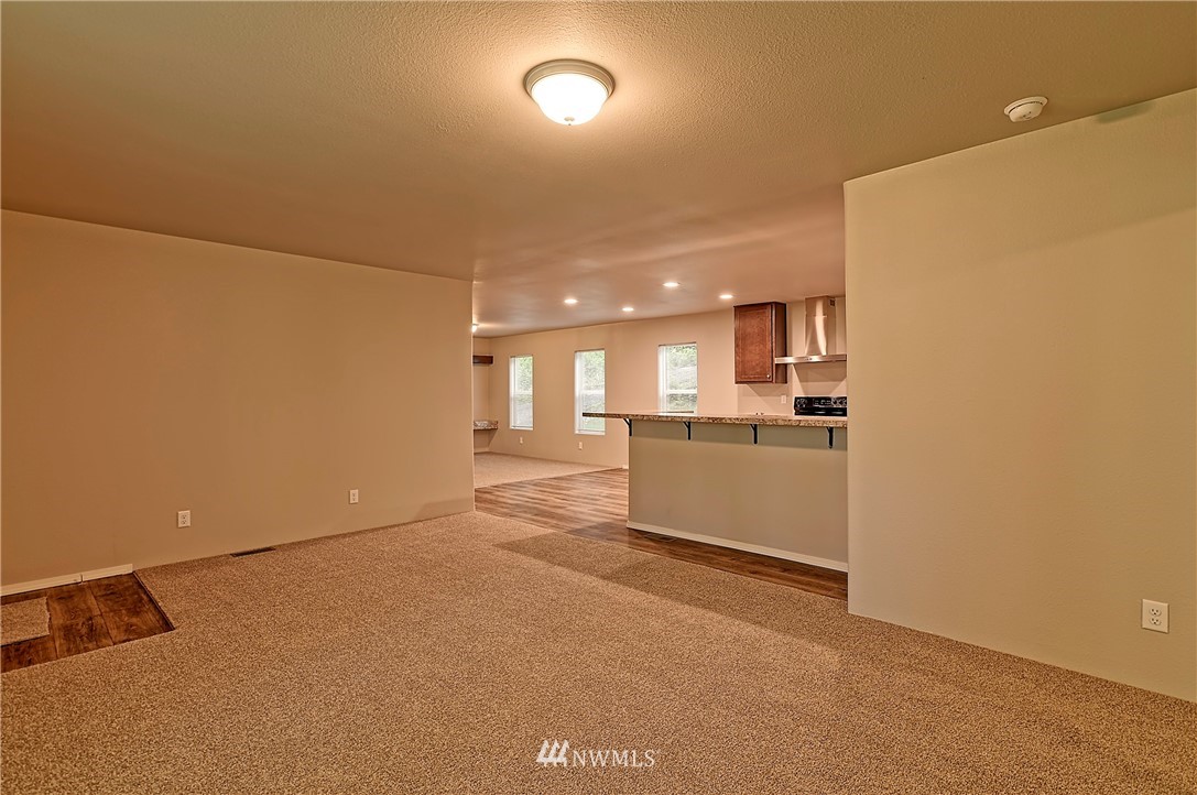 2920 South Lake Roesiger Road Snohomish, WA 98290 - Photo 3 of 21