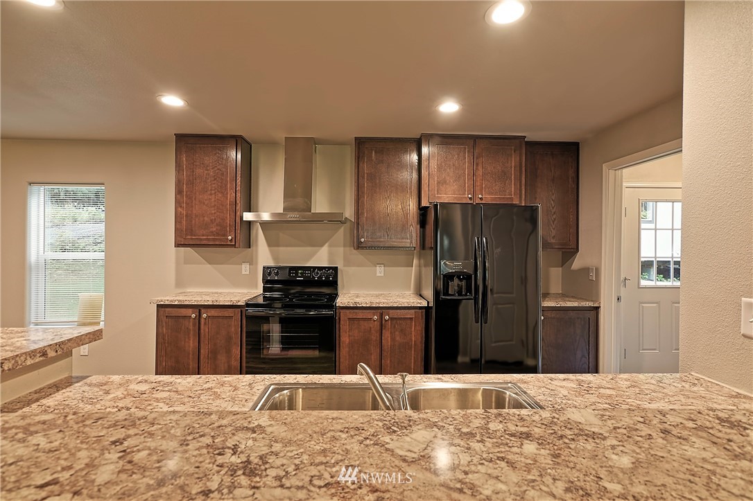 2920 South Lake Roesiger Road Snohomish, WA 98290 - Photo 5 of 21