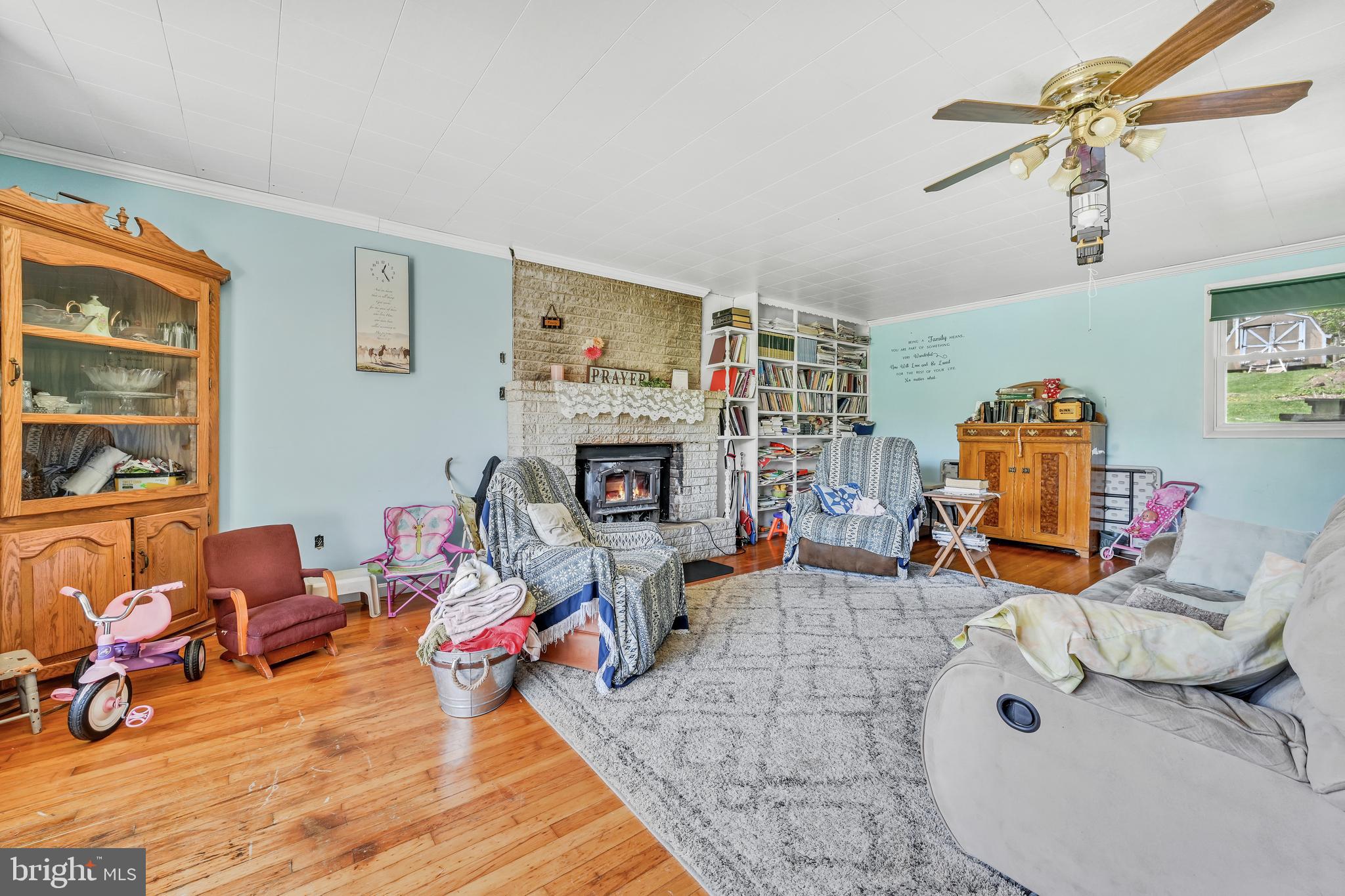 266 South Kinzer Road Paradise, PA 17562 - Photo 4 of 28