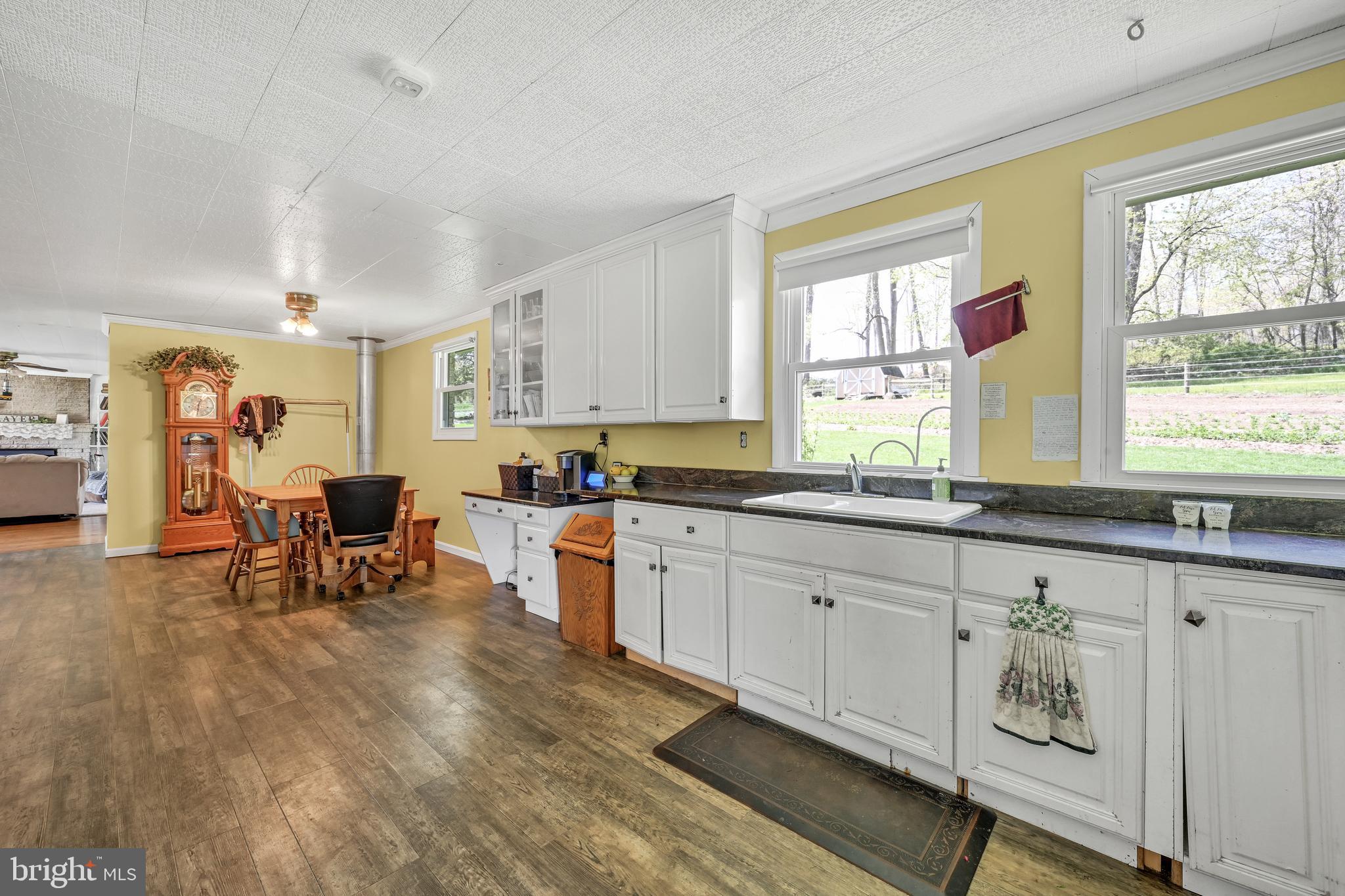 266 South Kinzer Road Paradise, PA 17562 - Photo 10 of 28