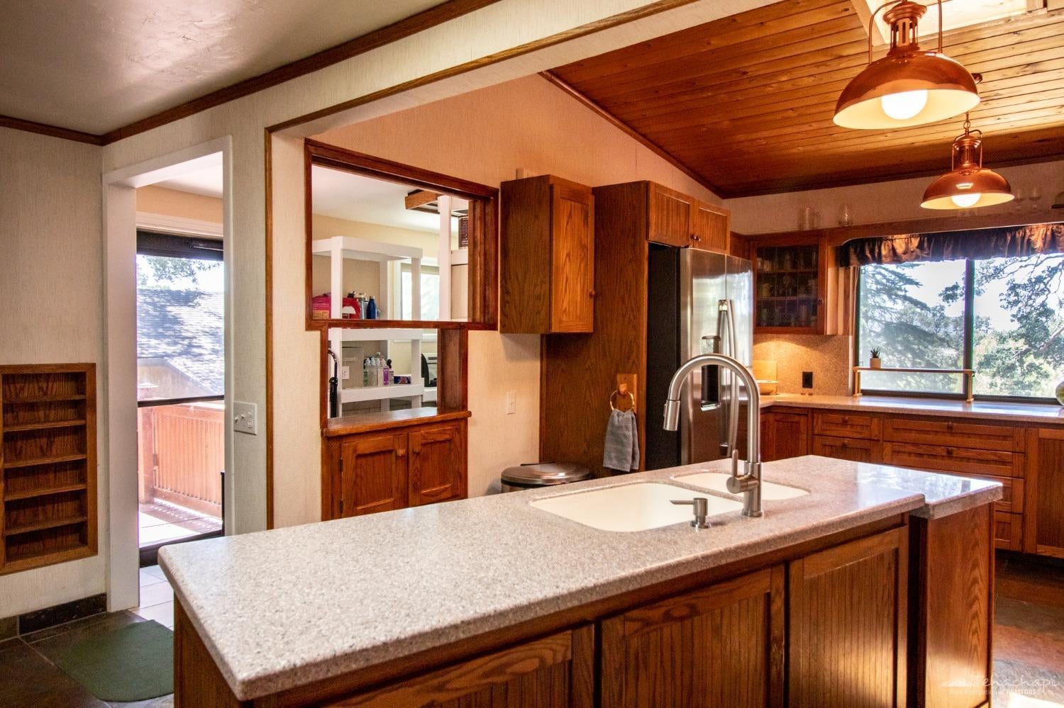 27701 Bear Valley Road Tehachapi, CA 93561 - Photo 7 of 82 Gallery Image 7