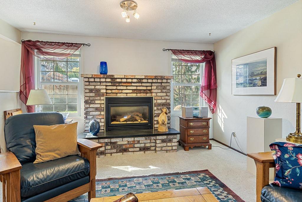 1516 Ridge Way Medford, OR 97504 - Photo 5 of 33 Additional Photo