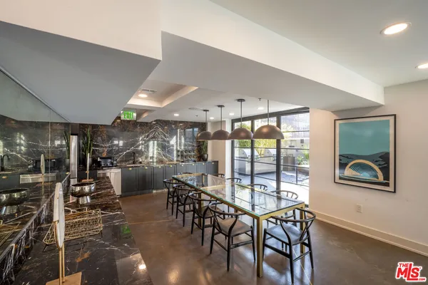 $3,775 | 727 West 7th Street, Unit 1211, Los Angeles, CA 90017