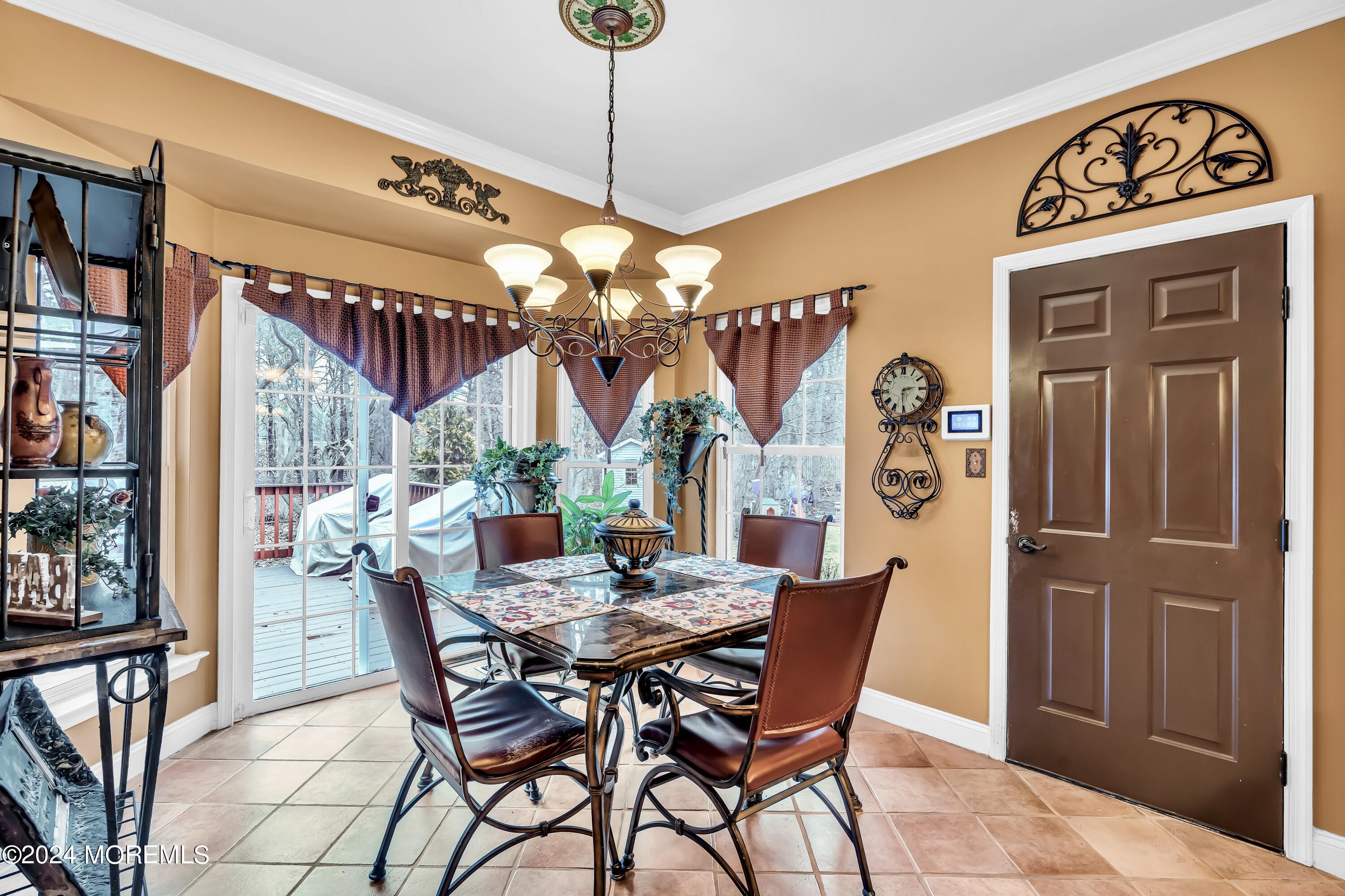 19 Violet Circle Howell, NJ 07731 - Photo 16 of 42 Eat in Kitchen