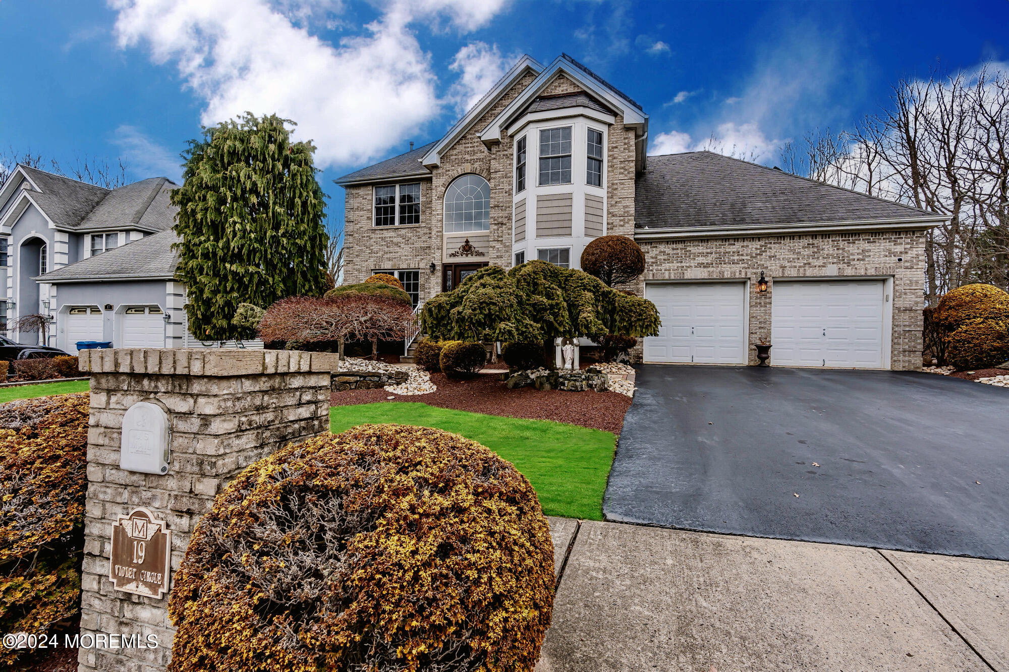 19 Violet Circle Howell, NJ 07731 - Photo 2 of 42 Front Views