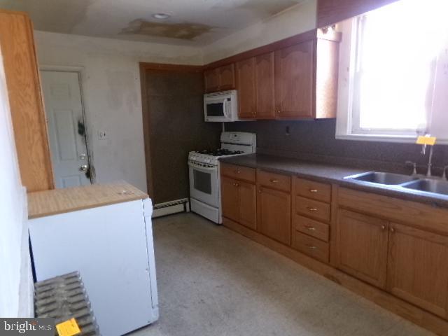 120 Kinship Road Dundalk, MD 21222 - Photo 7 of 17