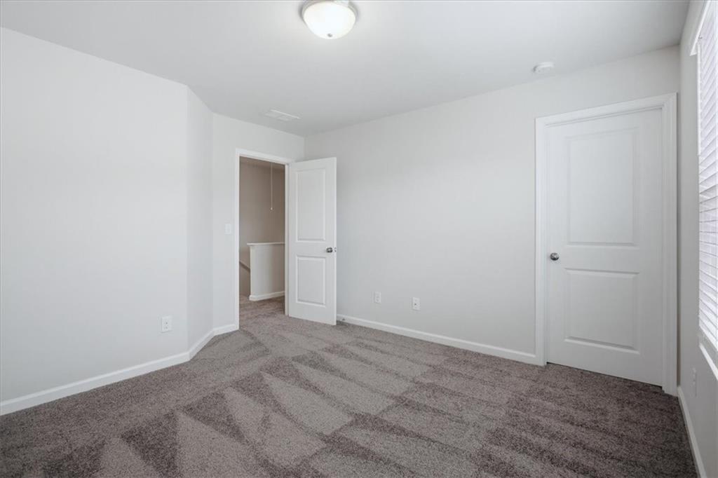 585 Summit Point Canton, GA 30114 - Photo 23 of 30 a view of room with window