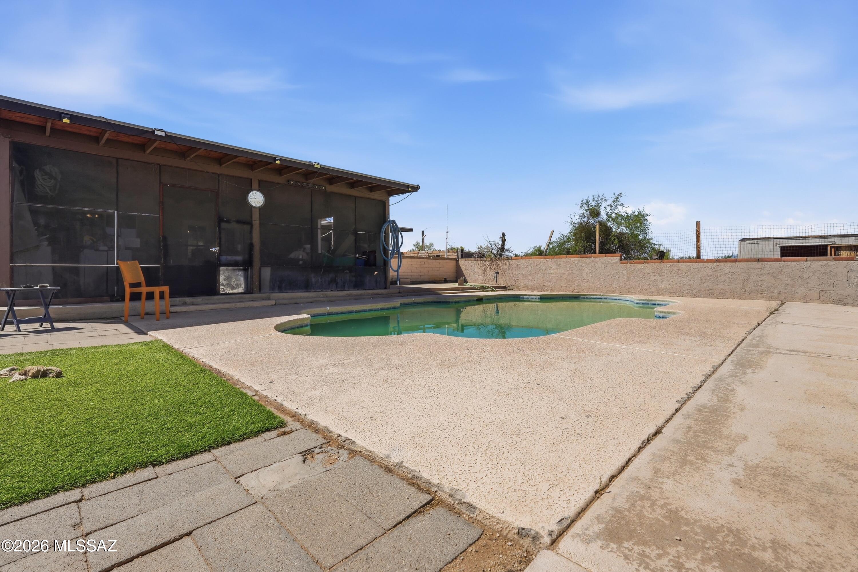 12010 West Hilltop Road Tucson, AZ 85736 - Photo 45 of 49