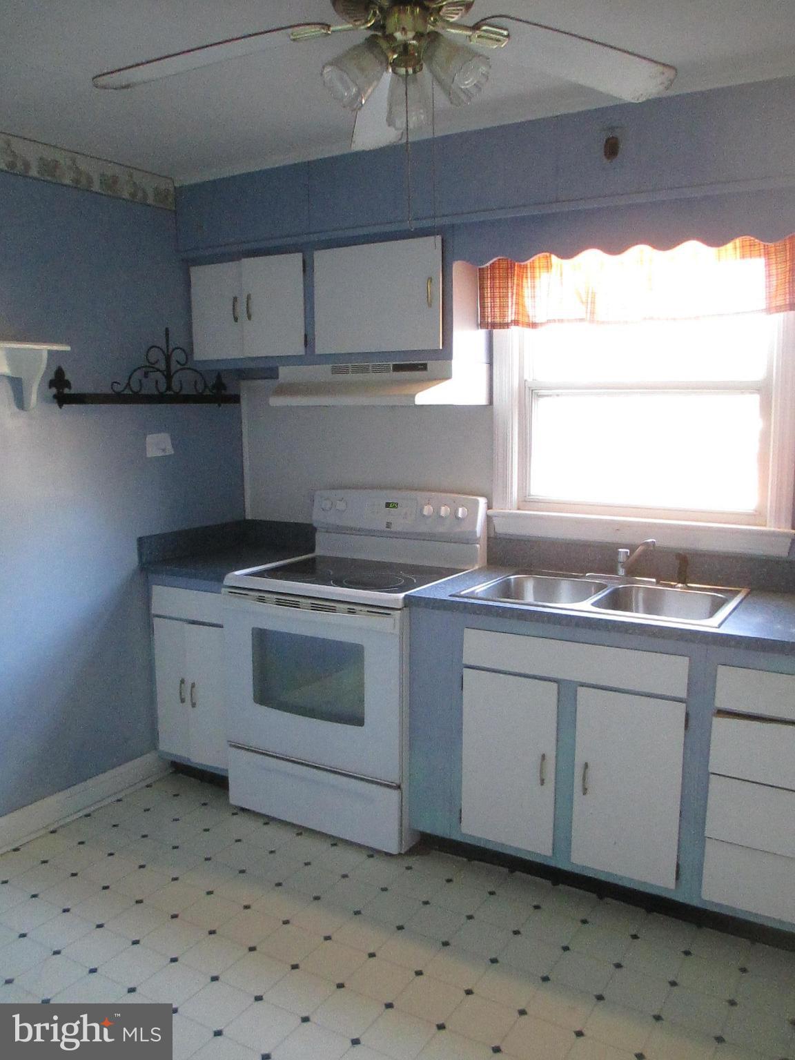 927 Rock Spring Road Bel Air, MD 21014 - Photo 5 of 20 Kitchen