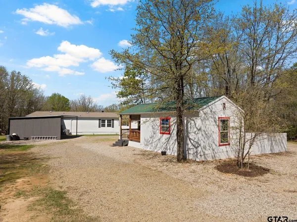 $284,000 | 535 Northeast County Road 2060, Mount Vernon, TX 75457