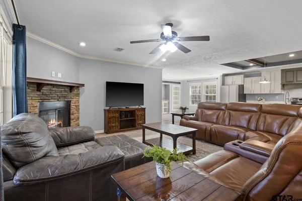 $284,000 | 535 Northeast County Road 2060, Mount Vernon, TX 75457