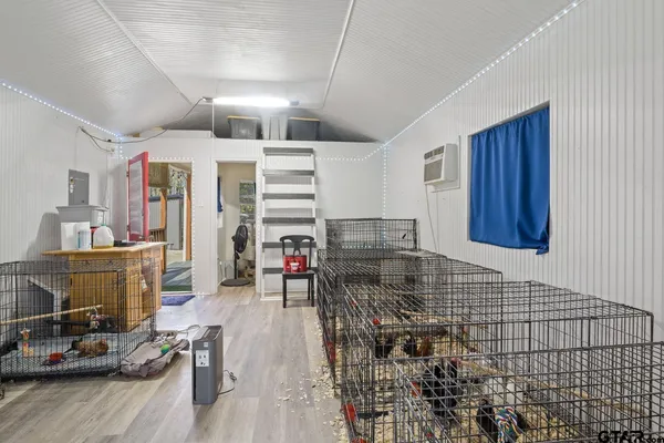 $284,000 | 535 Northeast County Road 2060, Mount Vernon, TX 75457
