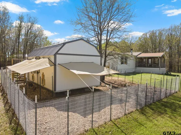 $284,000 | 535 Northeast County Road 2060, Mount Vernon, TX 75457