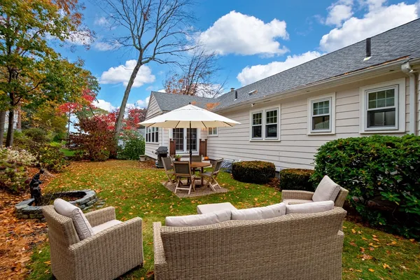 $1,749,000 | 29 Pilgrim Drive, Winchester, MA 01890