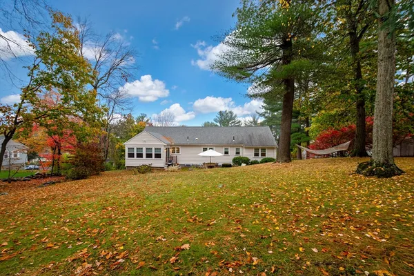 $1,749,000 | 29 Pilgrim Drive, Winchester, MA 01890