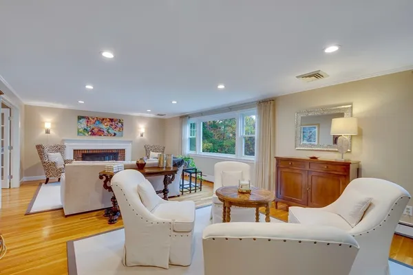 $1,749,000 | 29 Pilgrim Drive, Winchester, MA 01890