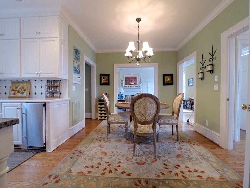 1643 Hillcrest Road Chattanooga, TN 37405 - Photo 4 of 33 Breakfast Nook