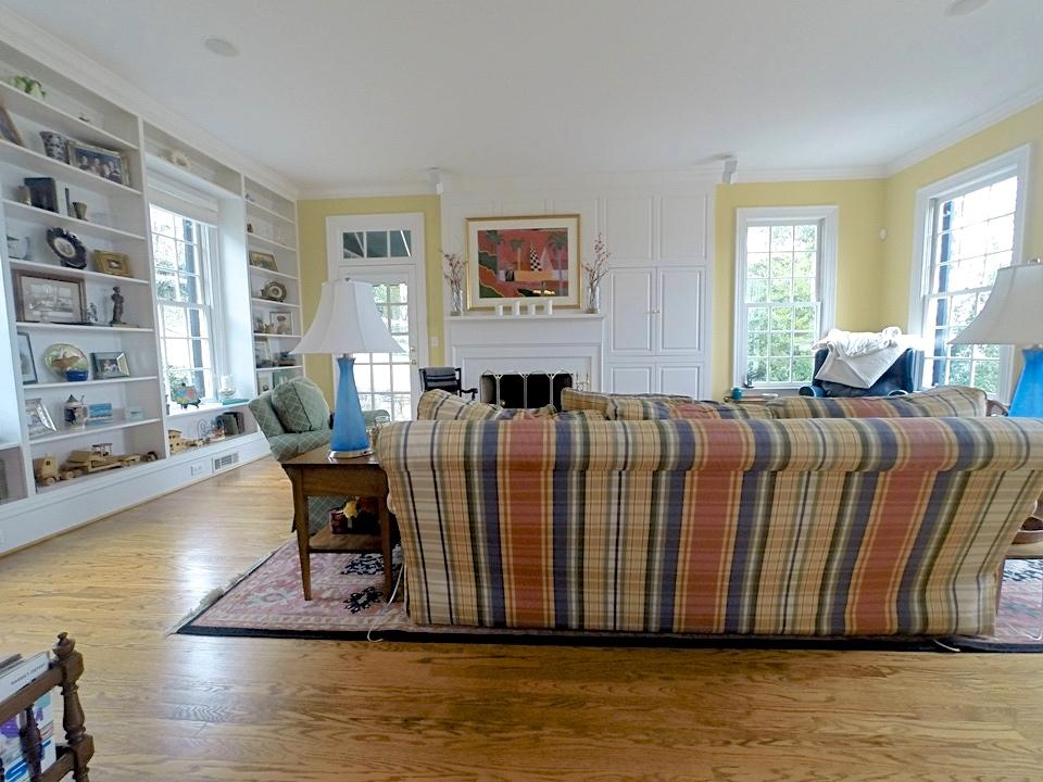 1643 Hillcrest Road Chattanooga, TN 37405 - Photo 6 of 33 Family Room