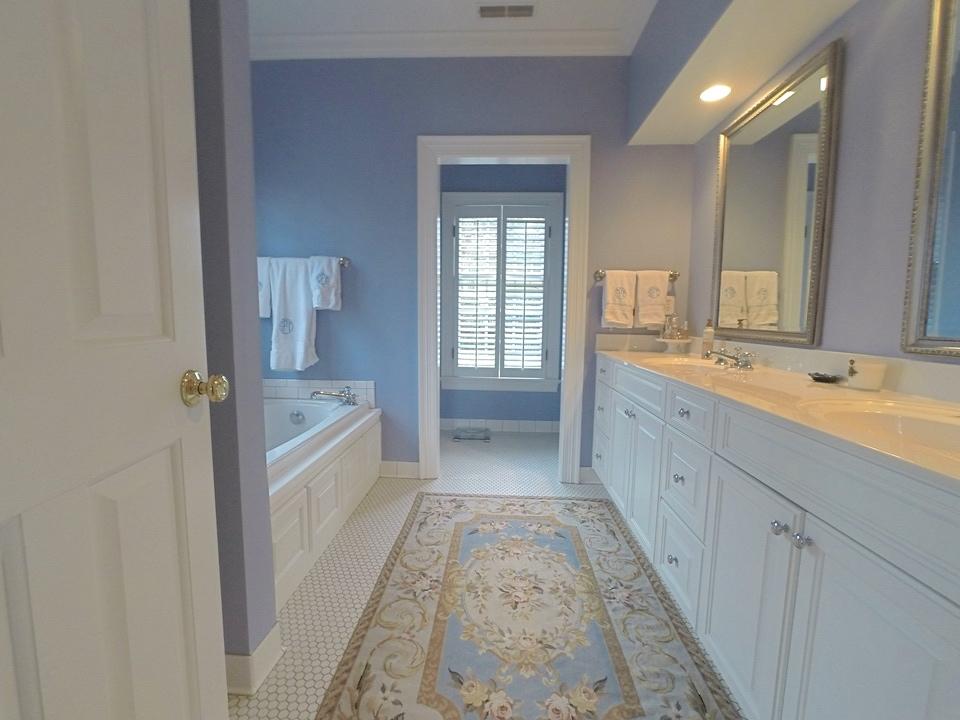 1643 Hillcrest Road Chattanooga, TN 37405 - Photo 10 of 33 Master Bath
