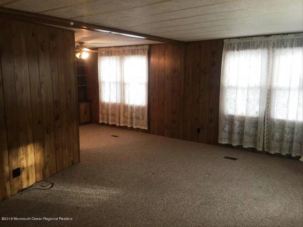 20 Holly Road West Creek, NJ 08092 - Photo 6 of 16 living room to dining room