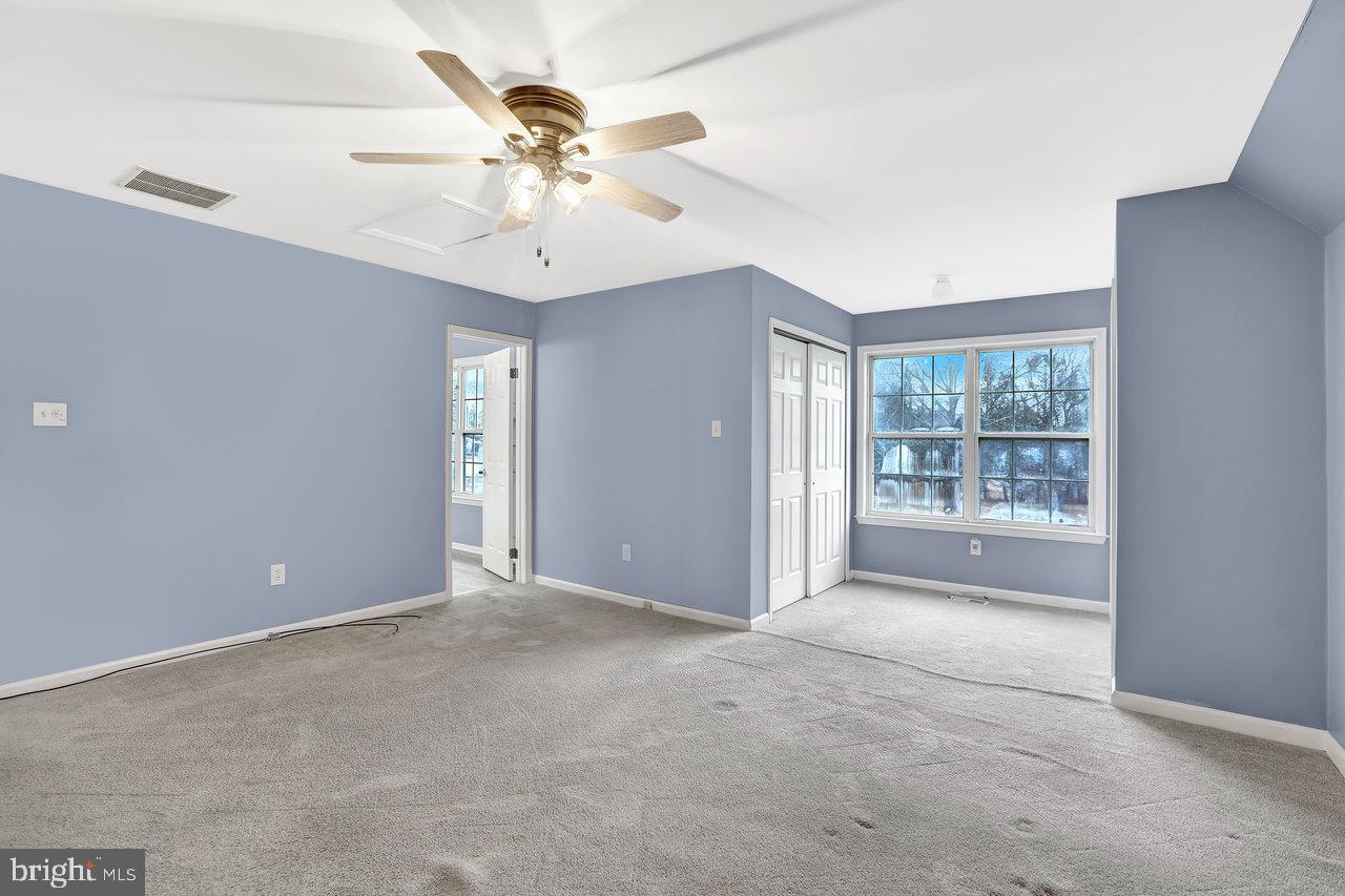 34 London Road Burlington, NJ 08016 - Photo 21 of 36 Primary Bedroom with ensuite
