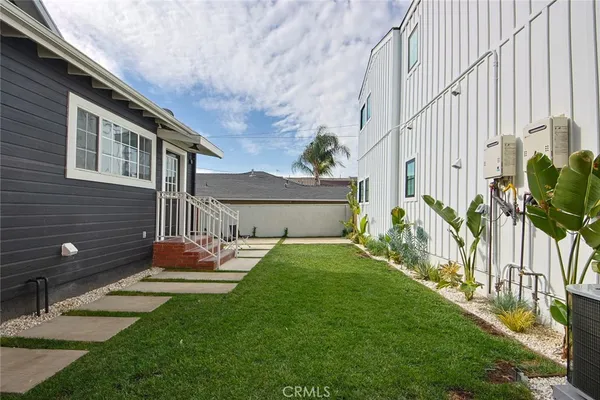 $6,692 | 721 East Verdugo Avenue, Burbank, CA 91501