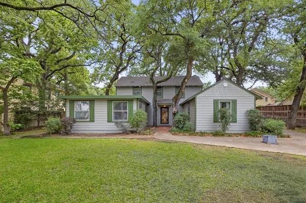 $4,900 | 401 North Bailey Avenue, Fort Worth, TX 76107