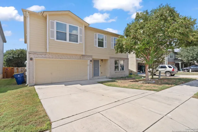 $294,500 | 501 Gatewood Briar, Cibolo, TX 78108