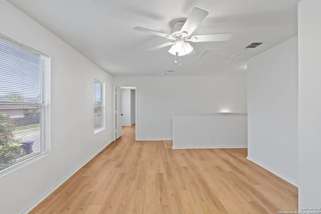 $294,500 | 501 Gatewood Briar, Cibolo, TX 78108