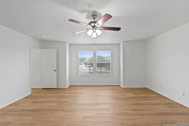 $294,500 | 501 Gatewood Briar, Cibolo, TX 78108