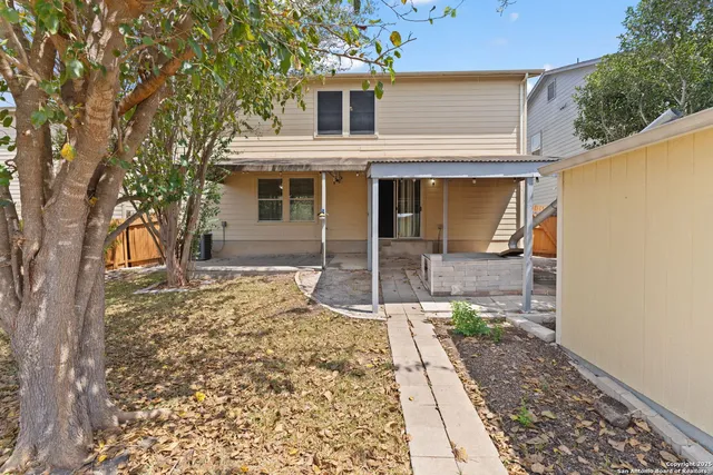 $294,500 | 501 Gatewood Briar, Cibolo, TX 78108