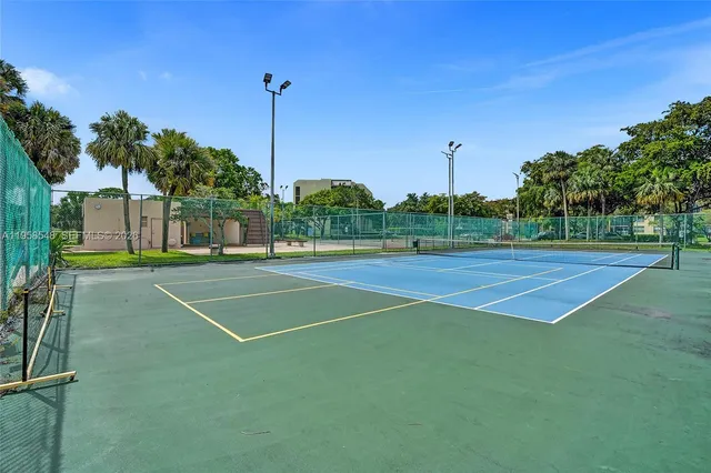 a view of a tennis court