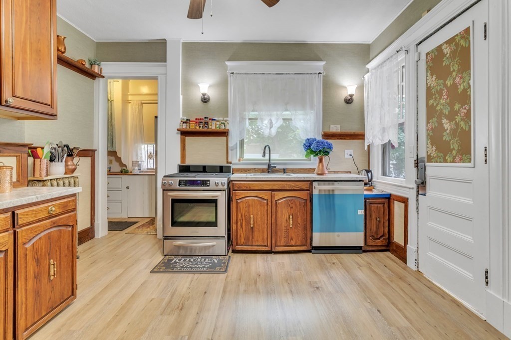 11 Maplewood Terrace Springfield, MA 01108 - Photo 16 of 41 Gallery Image 16