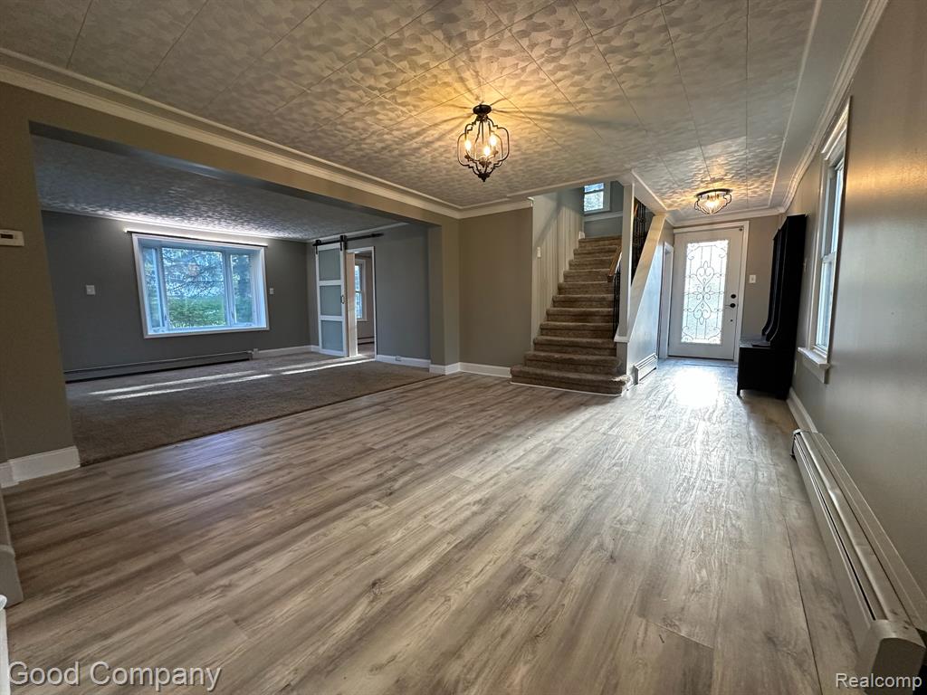 720 West Commerce Road Commerce Township, MI 48382 - Photo 4 of 19