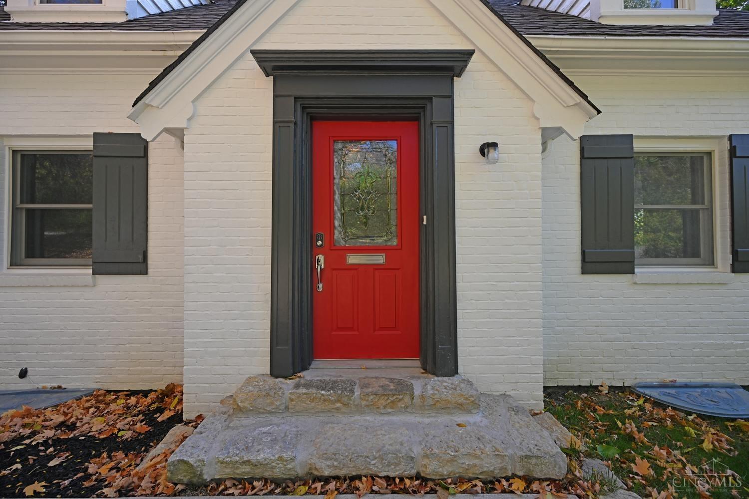 269 Bonham Road Cincinnati, OH 45215 - Photo 3 of 32 Gallery Image 3