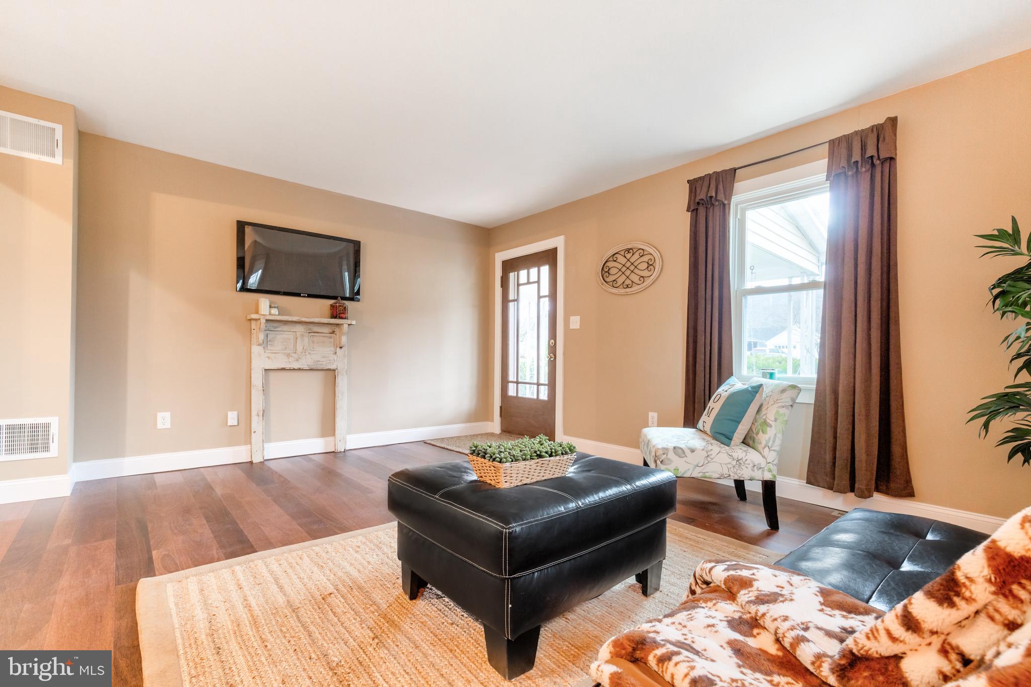 906 Valley Road Enola, PA 17025 - Photo 8 of 26 Gallery Image 8