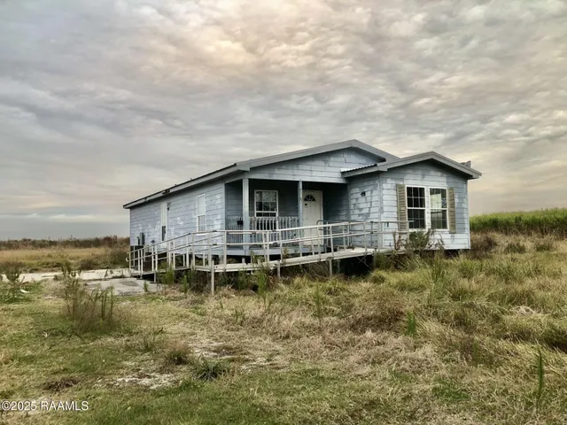 $69,900 | 15702 Pershing Road, Kaplan, LA 70548