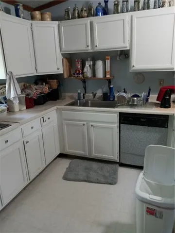 $279,000 | 5811 Frederick Blvd Street, St. Joseph, MO 64507